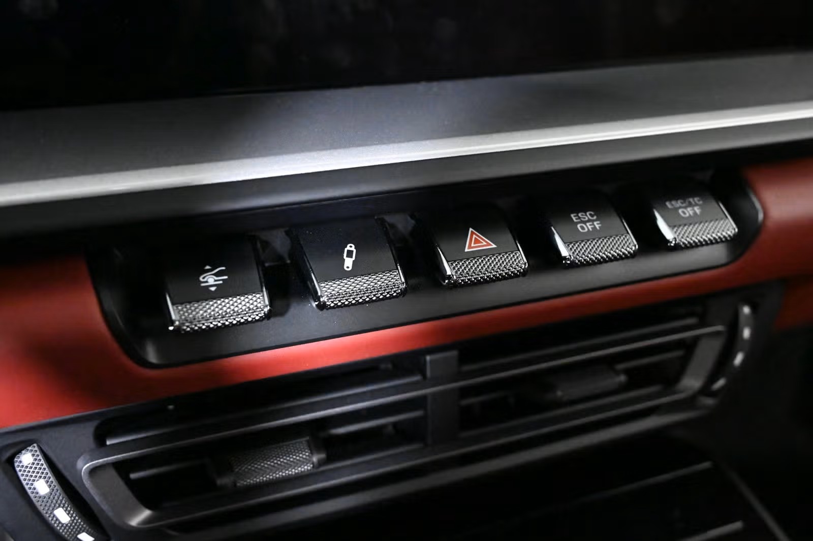 Dashboard switch cluster including ESC OFF controls