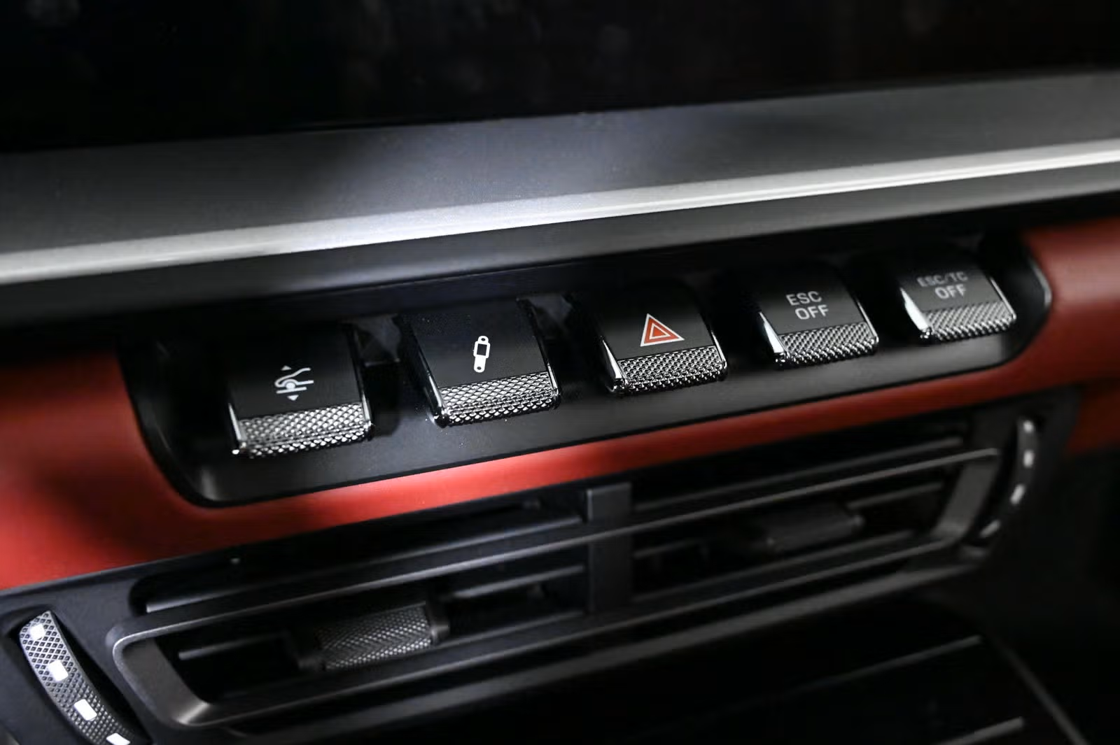 Dashboard switch cluster including ESC OFF controls