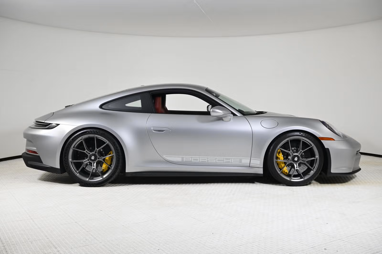 Side profile, alternate angle